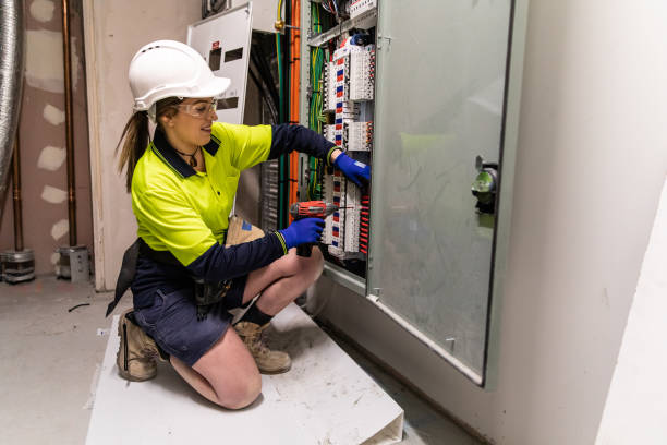 Best Licensed Electrician  in Geneva, OH