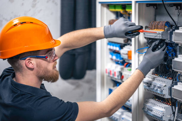 Best 24-Hour Electrician  in Geneva, OH